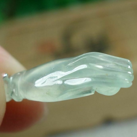 Certified Icy 冰晴 100% Natural A jadeite jade Hand Earring 掌上明珠耳坠 - Picture 4 of 5